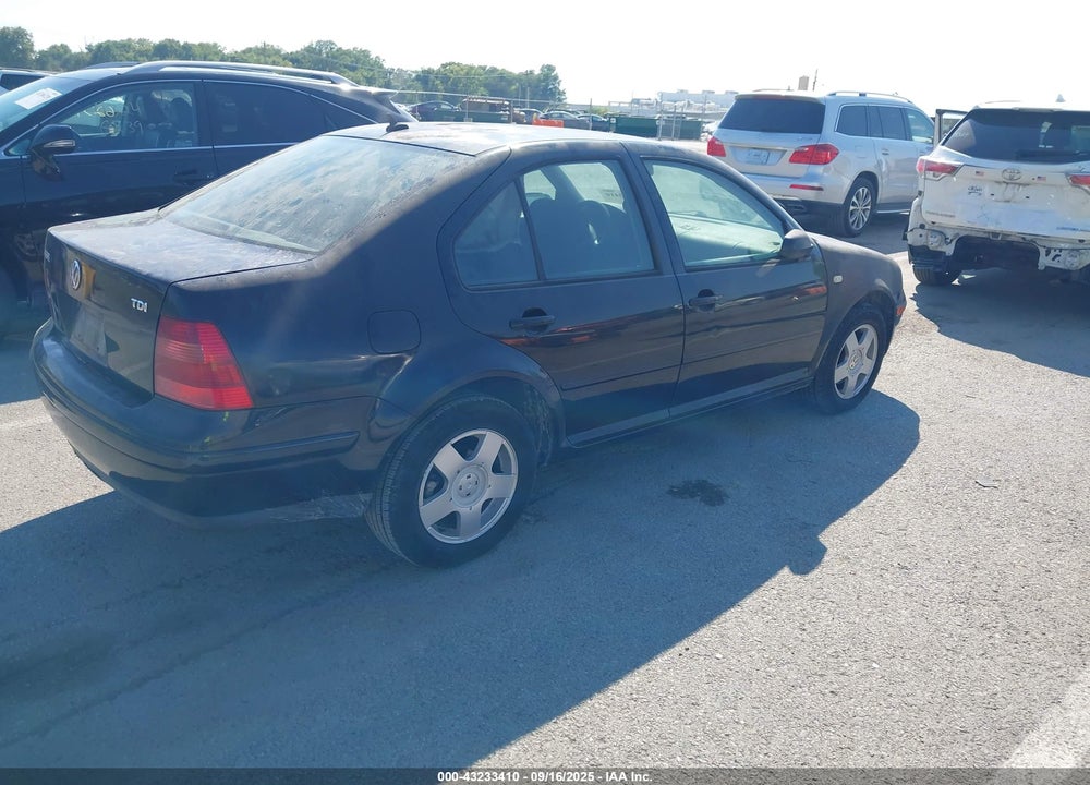 2000 VOLKSWAGEN JETTA GL TDI VIN: 3VWRF29M4YM088631
