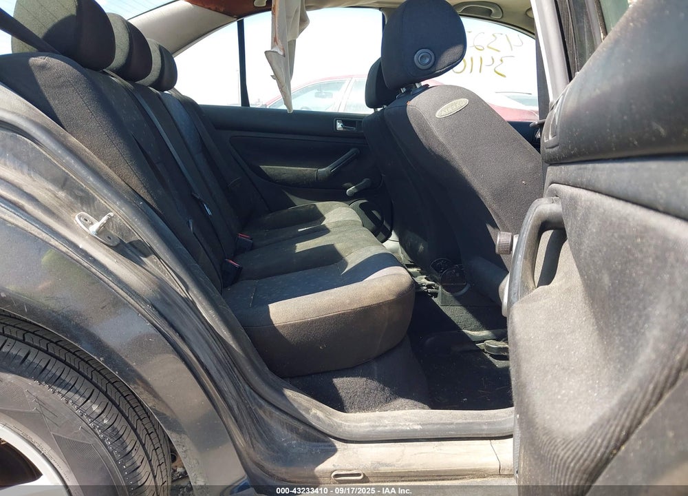2000 VOLKSWAGEN JETTA GL TDI VIN: 3VWRF29M4YM088631