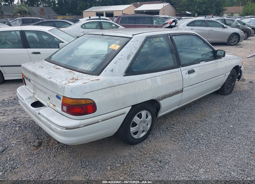 1991 FORD ESCORT LX VIN: 1FAPP11J5MW278747