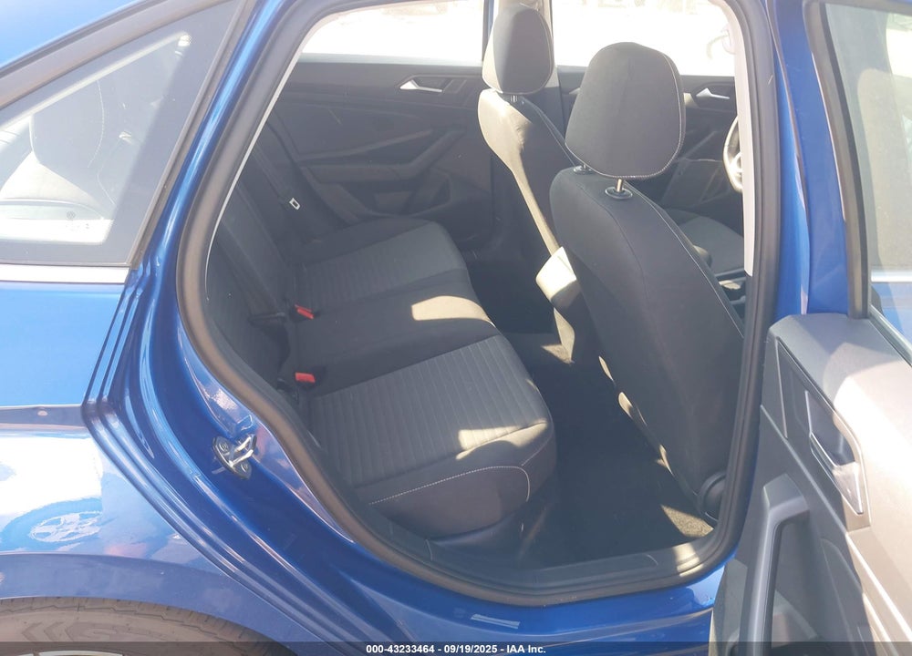 2024 VOLKSWAGEN JETTA VIN: 3VW5M7BU8RM091125