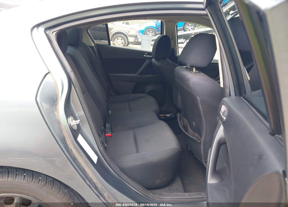 2013 MAZDA 3 I SPORT VIN: JM1BL1UPXD1730947