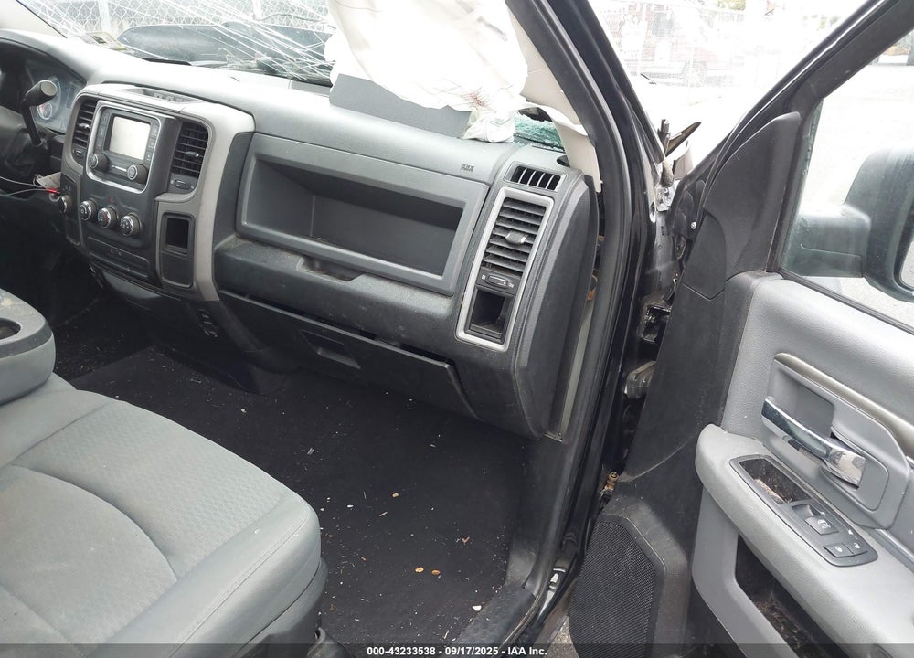 2014 RAM 1500 VIN: 3C6JR7AT6EG153391