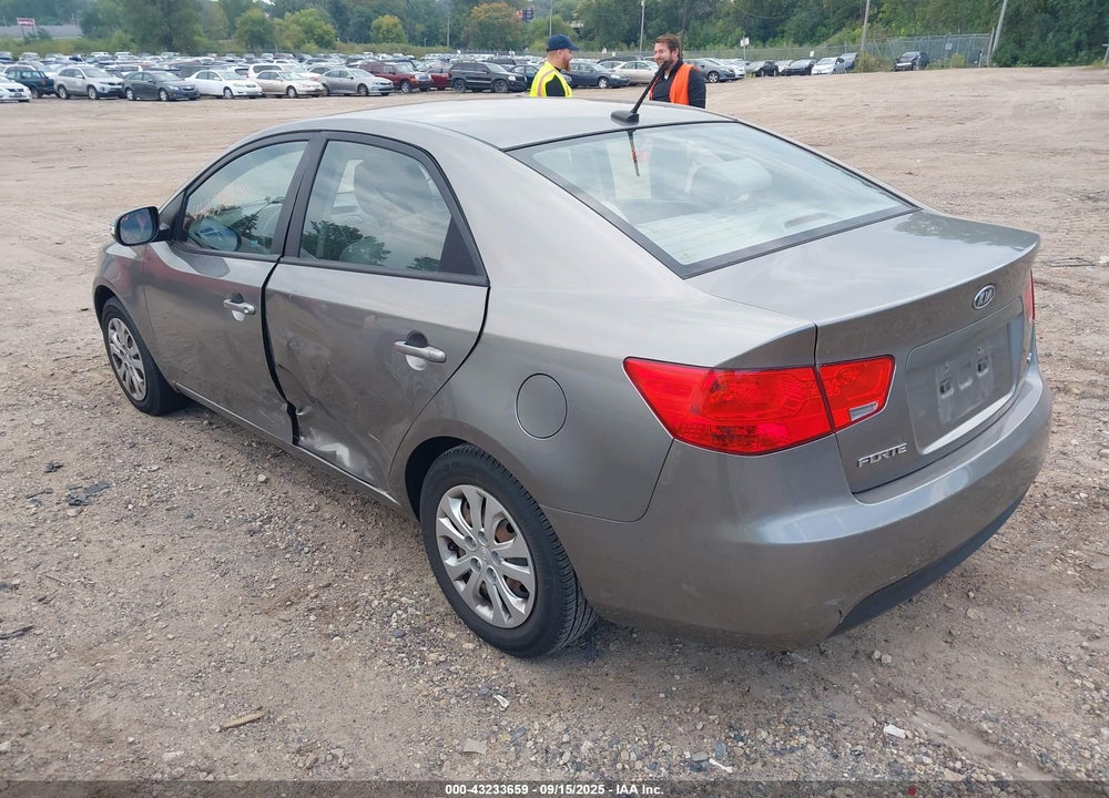 2010 KIA FORTE VIN: KNAFU4A26A5854224