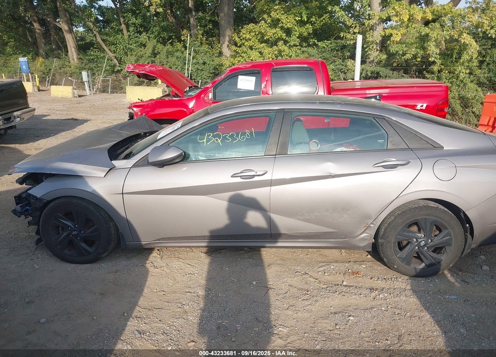 2022 HYUNDAI ELANTRA SEL VIN: KMHLS4AG5NU334336