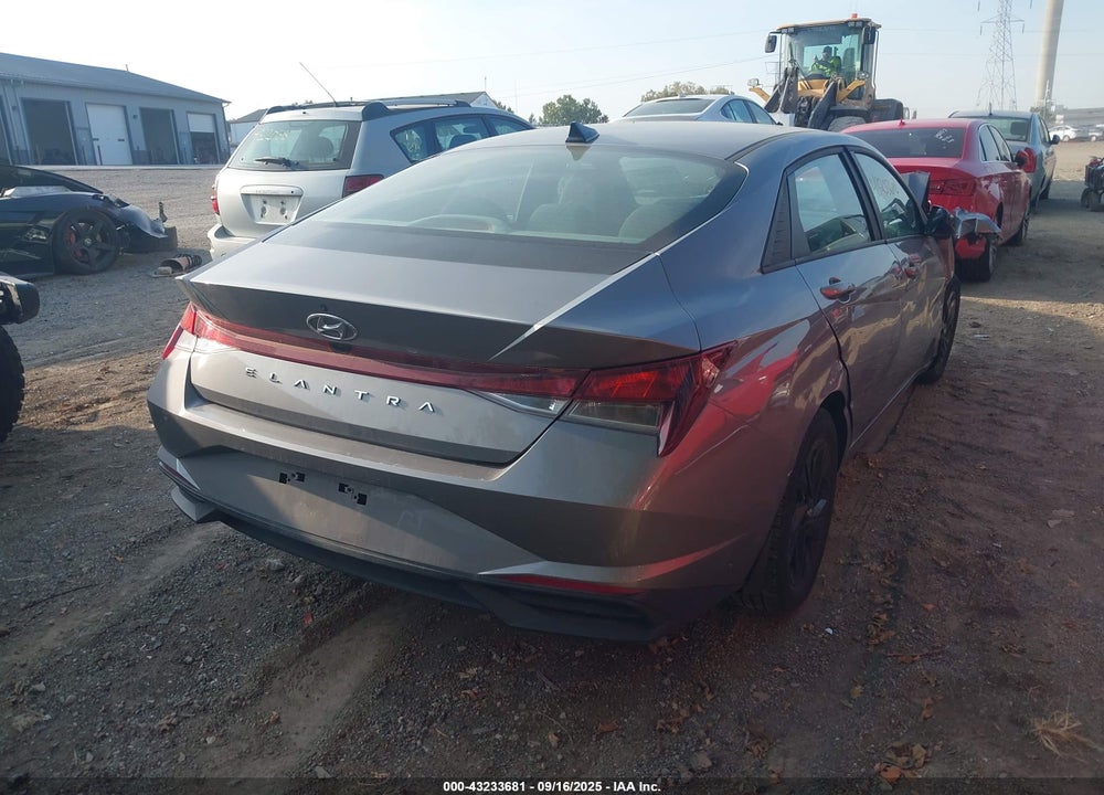 2022 HYUNDAI ELANTRA SEL VIN: KMHLS4AG5NU334336