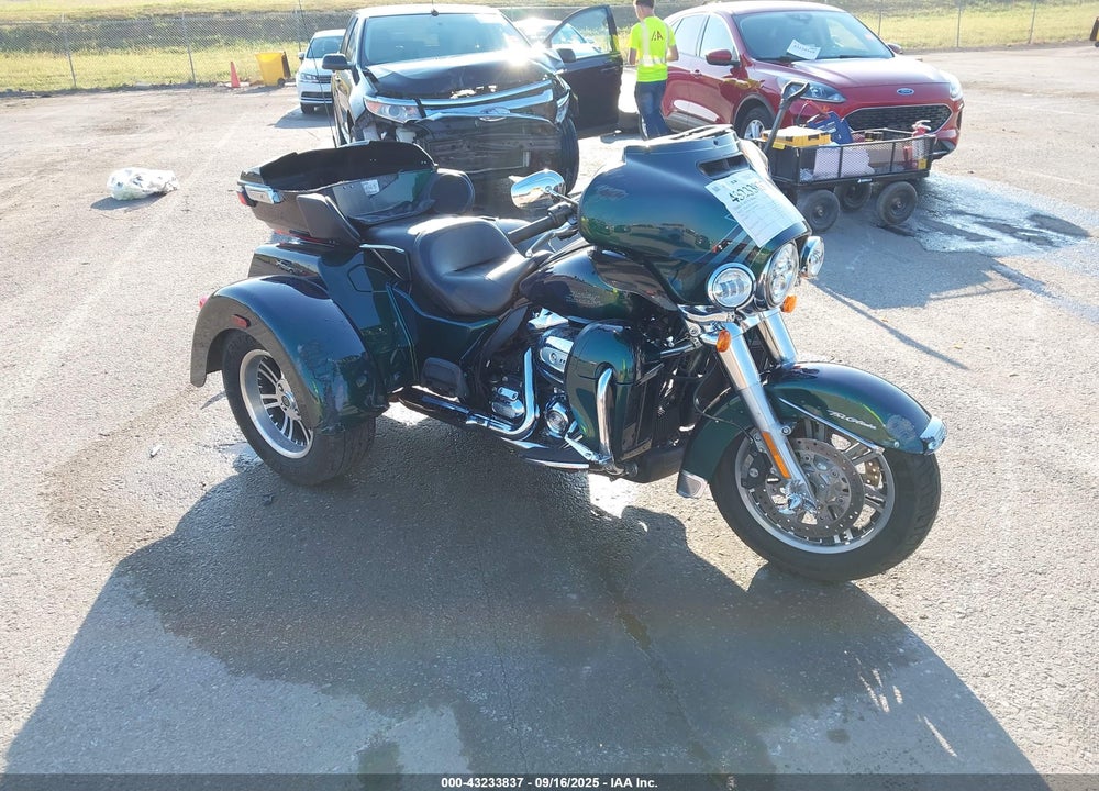 2021 HARLEY-DAVIDSON FLHTCUTG VIN: 1HD1MAF12MB858786