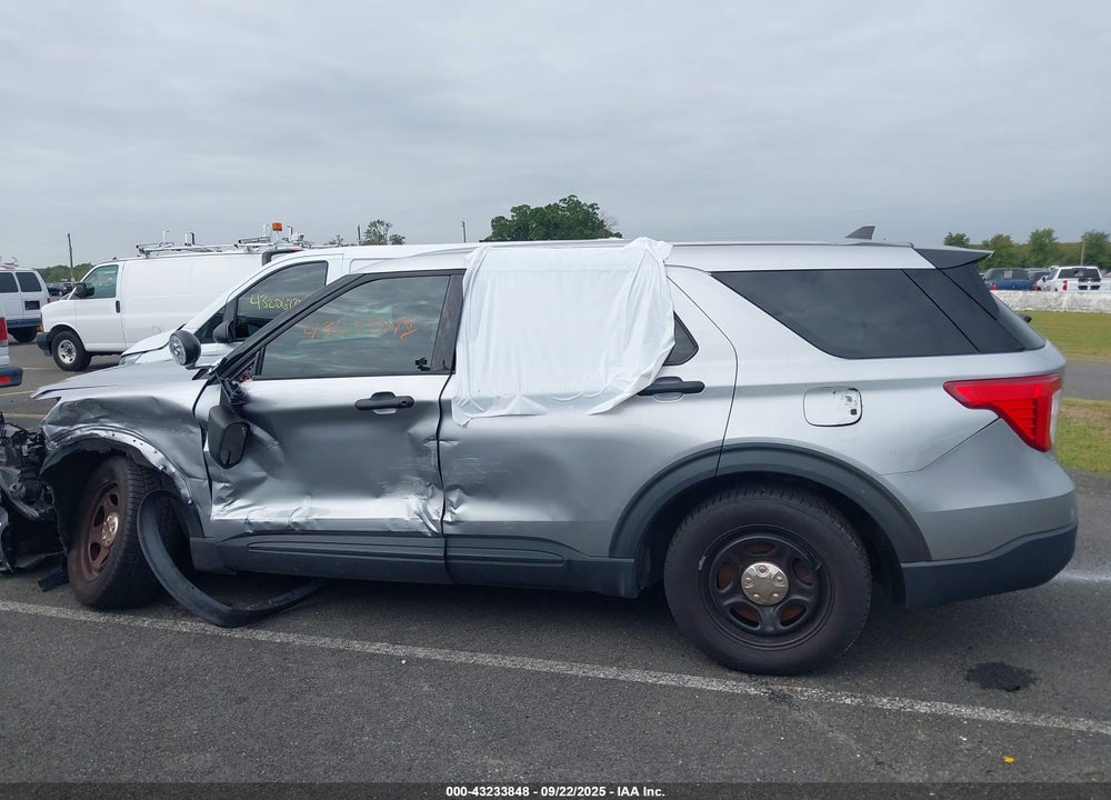 2021 FORD POLICE INTERCEPTOR UTILITY VIN: 1FM5K8AC5MNA11894