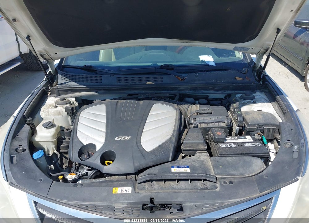 2015 HYUNDAI AZERA VIN: KMHFG4JG7FA476513