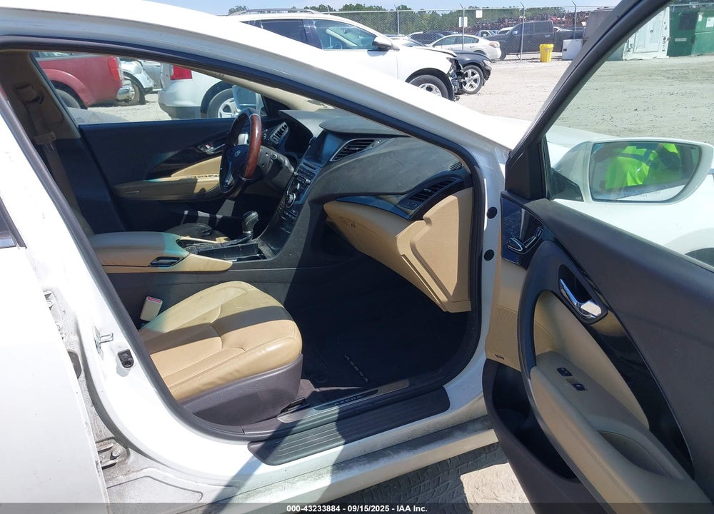 2015 HYUNDAI AZERA VIN: KMHFG4JG7FA476513