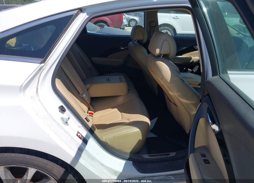 2015 HYUNDAI AZERA VIN: KMHFG4JG7FA476513