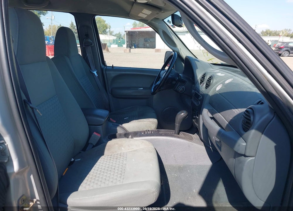 2007 JEEP LIBERTY SPORT VIN: 1J8GK48K17W654253