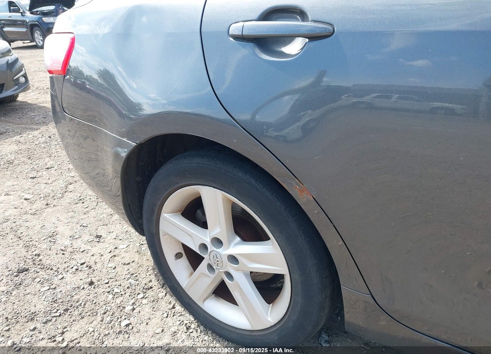 2008 TOYOTA CAMRY LE VIN: 4T1BE46K98U756131