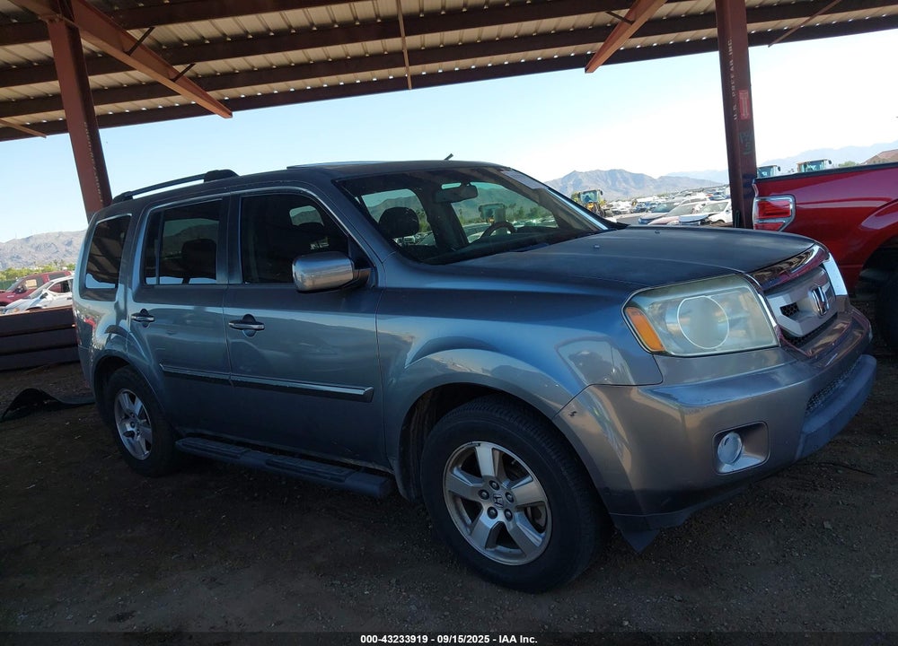 2009 HONDA PILOT VIN: 5FNYF48549B040136