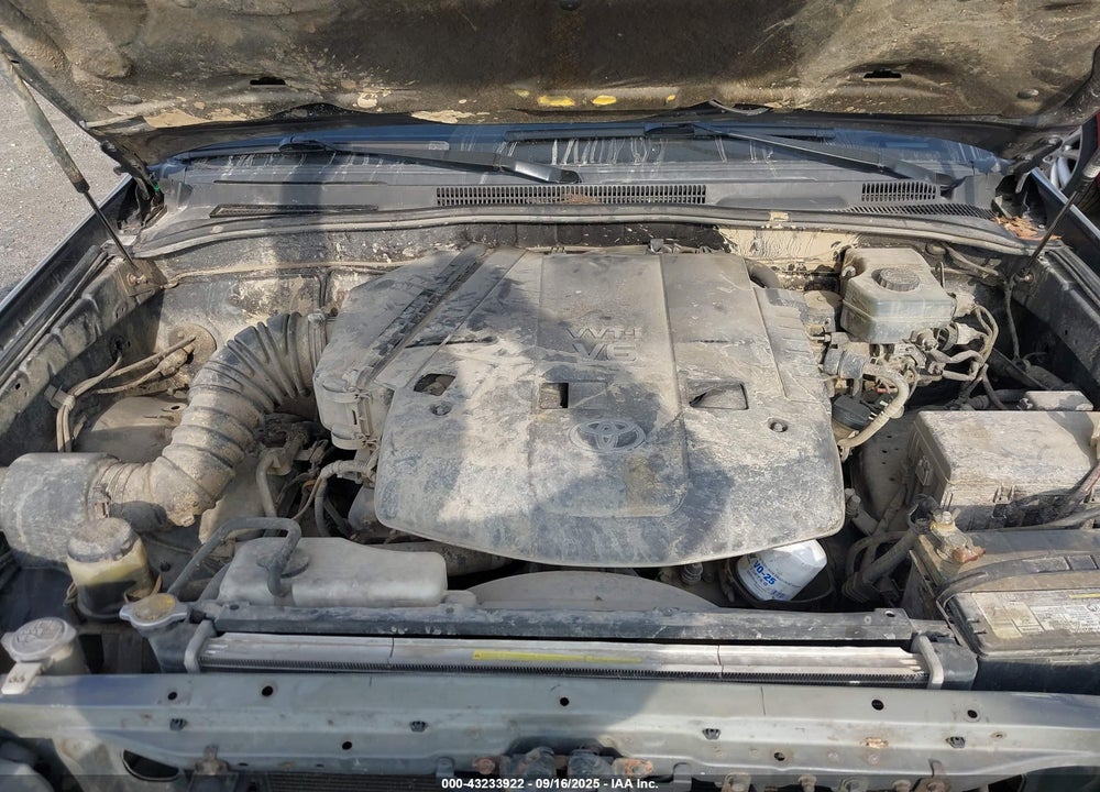 2004 TOYOTA 4RUNNER SR5 V6 VIN: JTEBU14R748025587