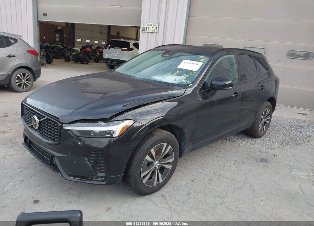 2025 VOLVO XC60 VIN: YV4M12RJ8S1118054