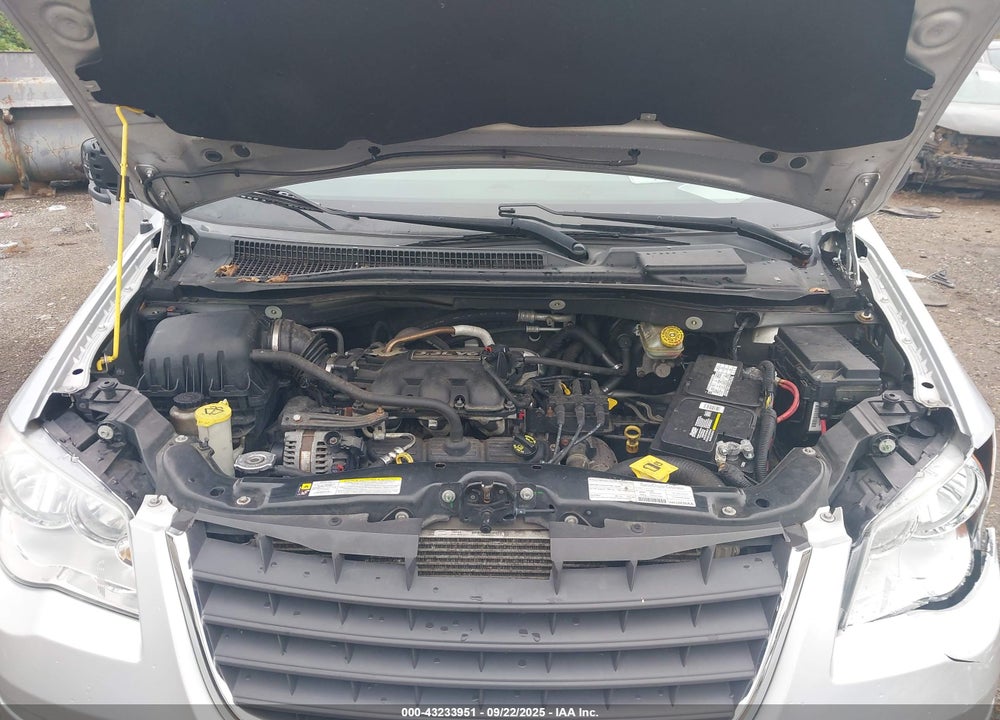 2008 CHRYSLER TOWN & COUNTRY LX VIN: 2A8HR44H88R649054