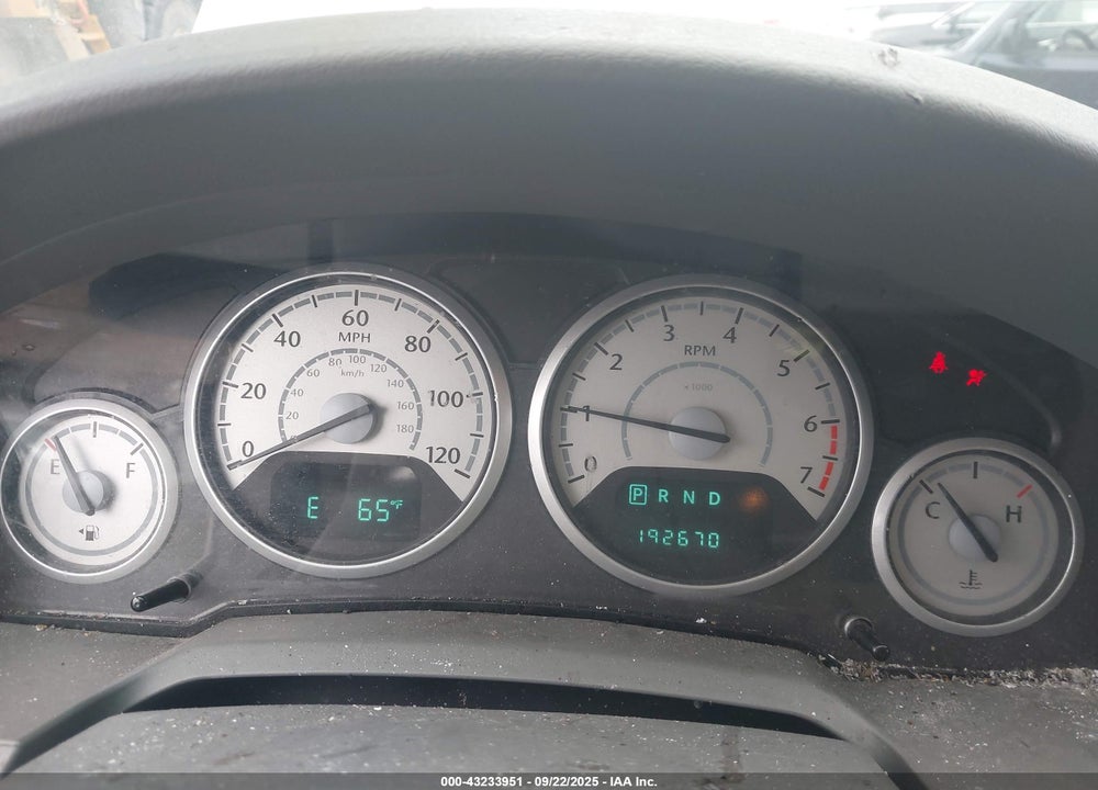 2008 CHRYSLER TOWN & COUNTRY LX VIN: 2A8HR44H88R649054