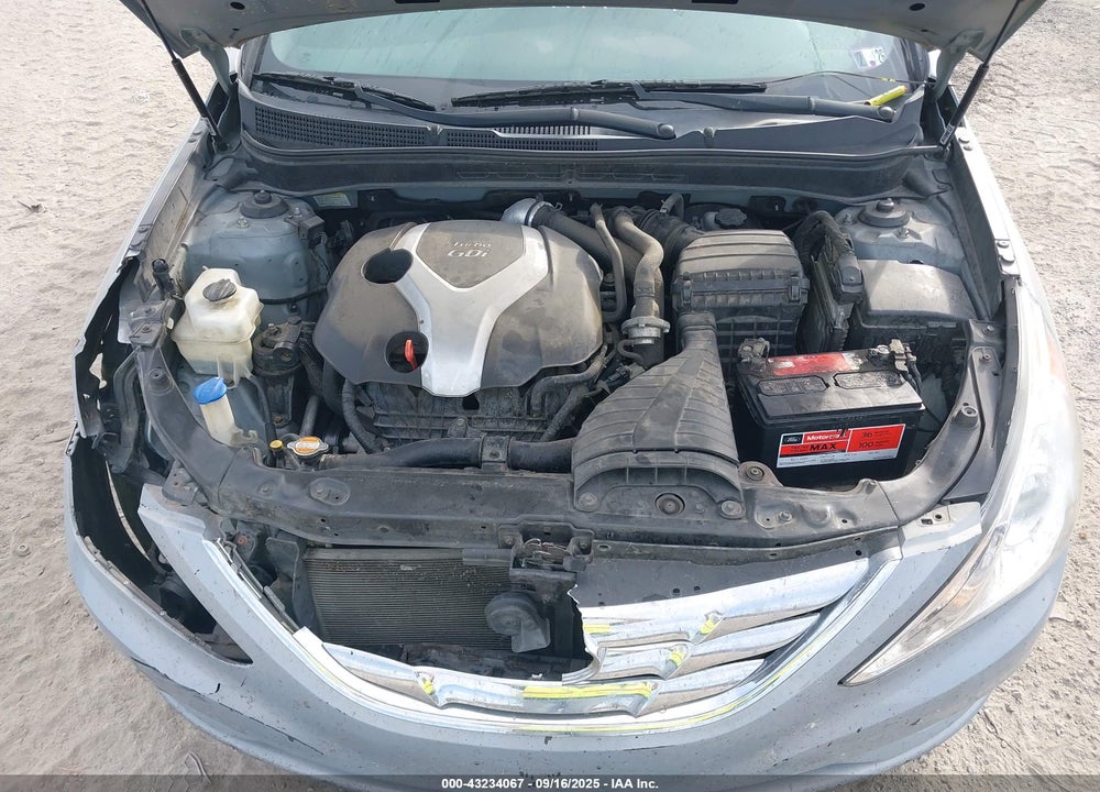 2011 HYUNDAI SONATA VIN: 5NPEC4AB9BH304700