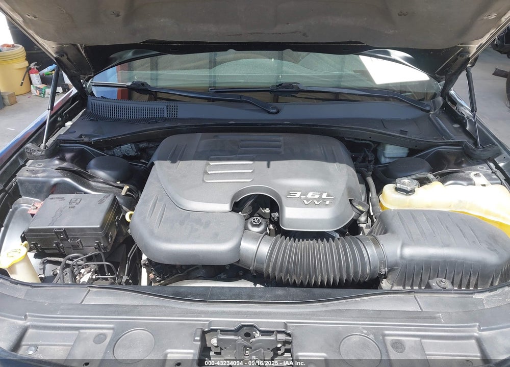 2013 CHRYSLER 300 VIN: 2C3CCAAG5DH530184