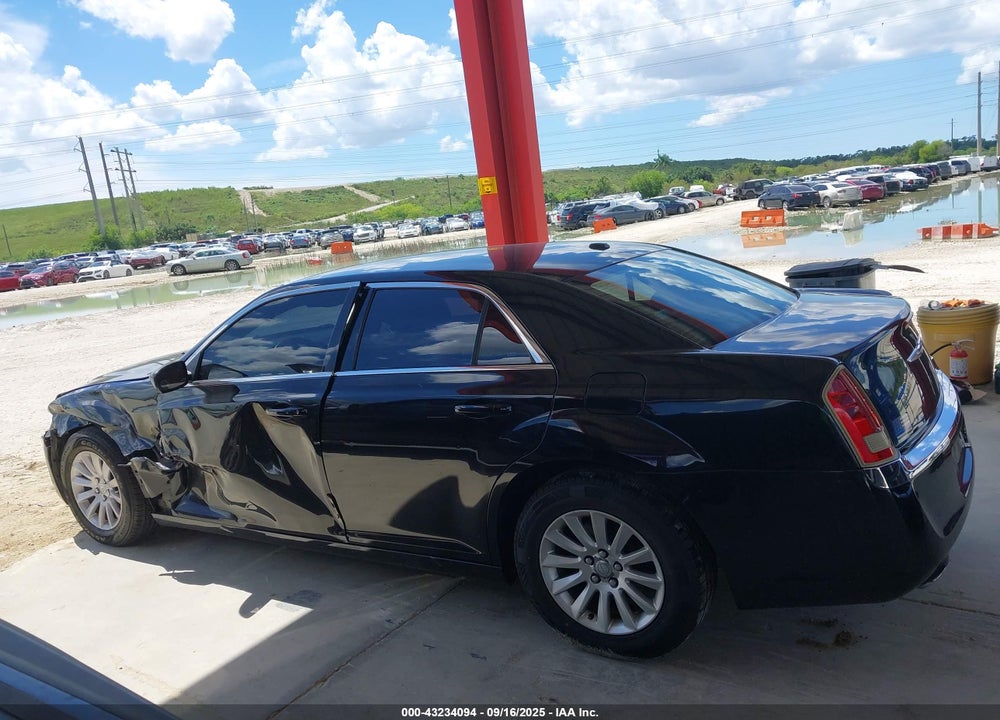 2013 CHRYSLER 300 VIN: 2C3CCAAG5DH530184