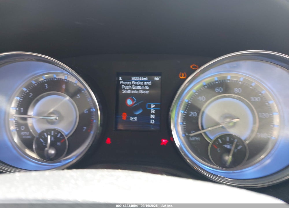 2013 CHRYSLER 300 VIN: 2C3CCAAG5DH530184