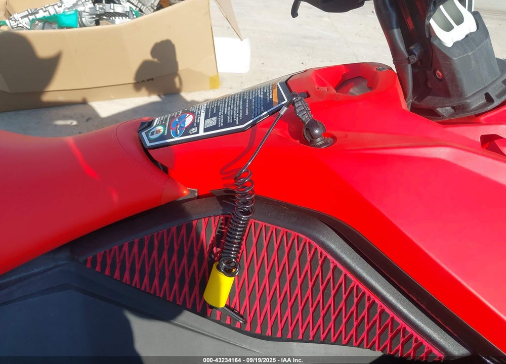 2022 SEADOO SPARK VIN: YDV00852B222