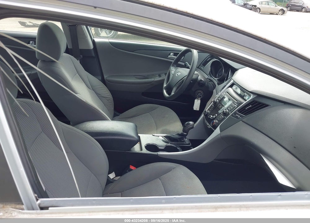 2011 HYUNDAI SONATA GLS VIN: 5NPEB4AC8BH102359