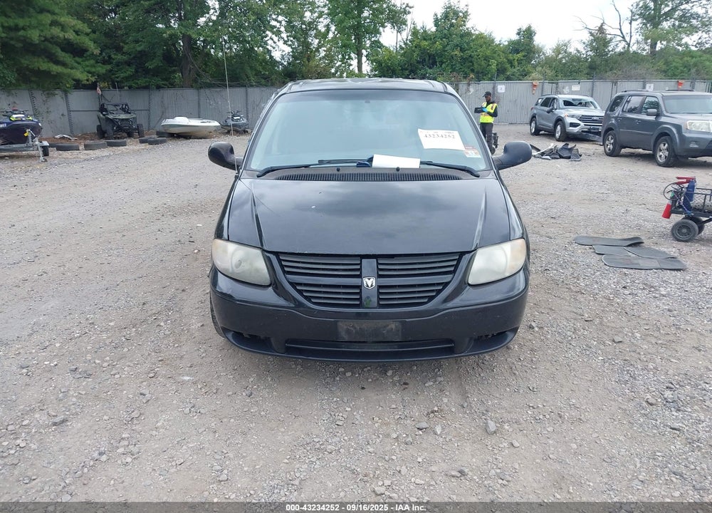 2006 DODGE CARAVAN SXT VIN: 1D4GP45R56B737011