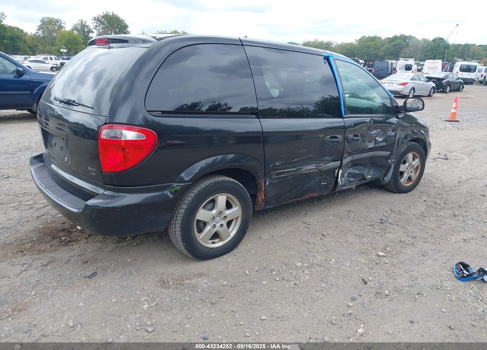 2006 DODGE CARAVAN SXT VIN: 1D4GP45R56B737011