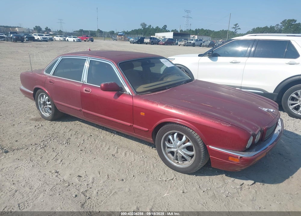 1996 JAGUAR XJR VIN: SAJPX1141TC781357