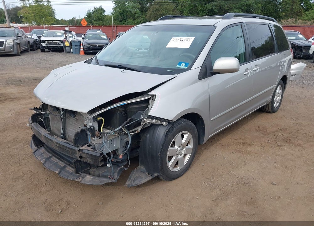 2010 TOYOTA SIENNA XLE VIN: 5TDYK4CC2AS296082