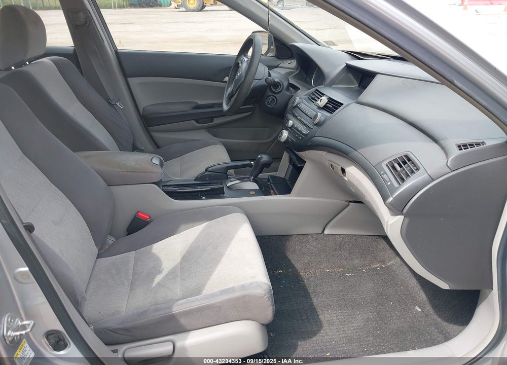 2008 HONDA ACCORD 2.4 LX VIN: 1HGCP26338A116225