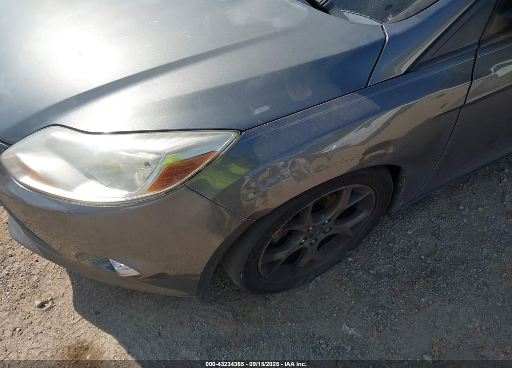 2014 FORD FOCUS SE VIN: 1FADP3K28EL150947