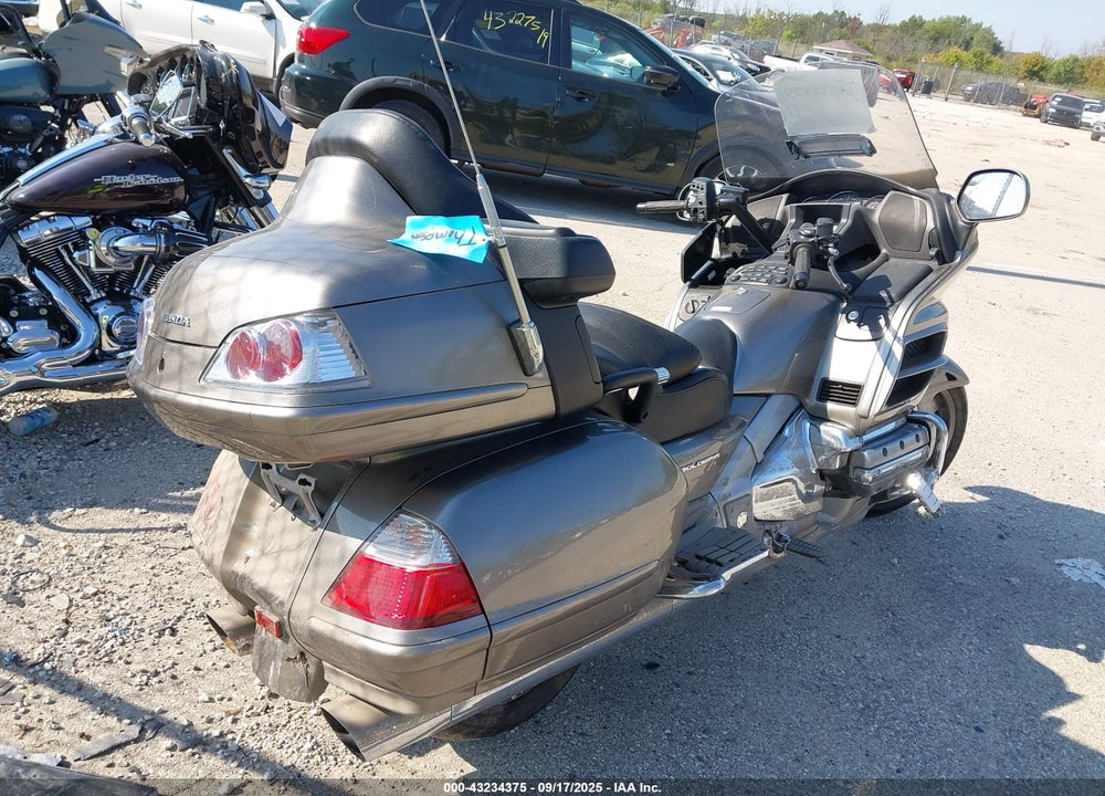 2006 HONDA GL1800 VIN: 1HFSC47G06A501148