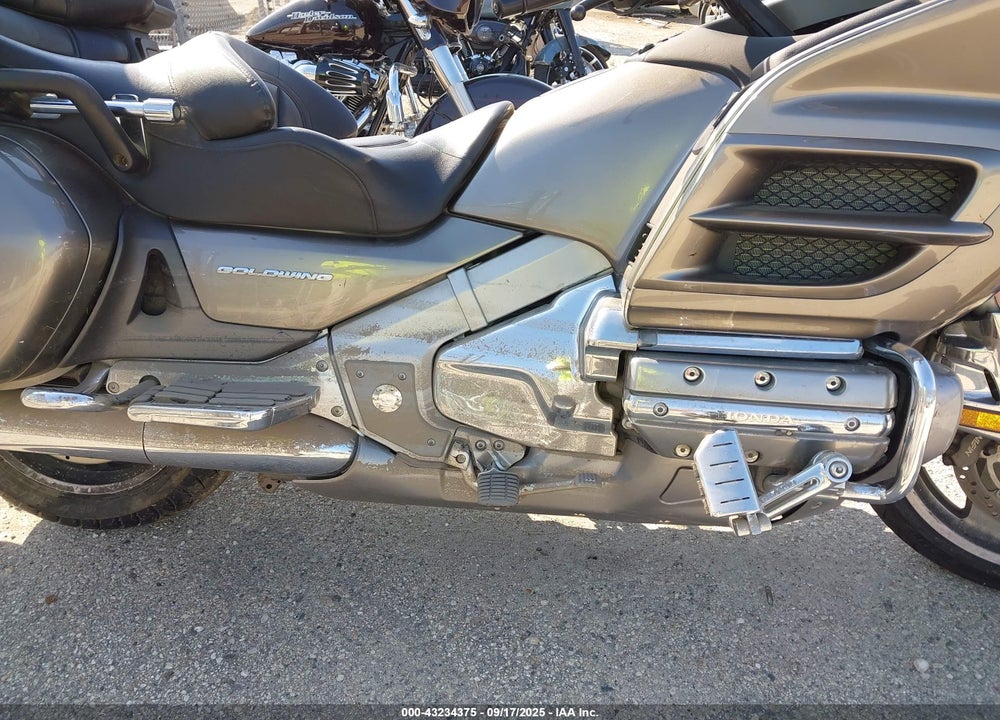 2006 HONDA GL1800 VIN: 1HFSC47G06A501148