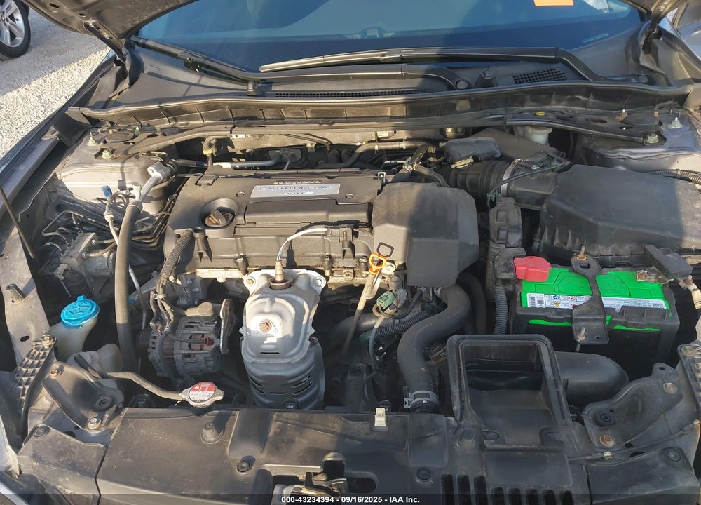 2013 HONDA ACCORD VIN: 1HGCT1B3XDA016225