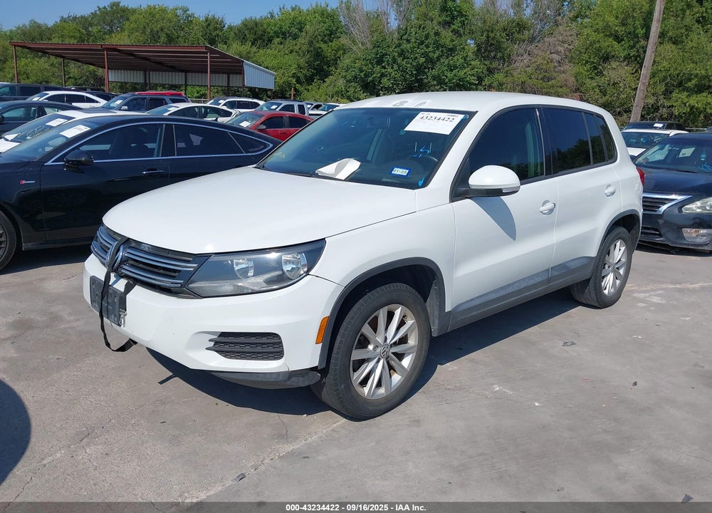 2014 VOLKSWAGEN TIGUAN VIN: WVGAV3AX5EW560518