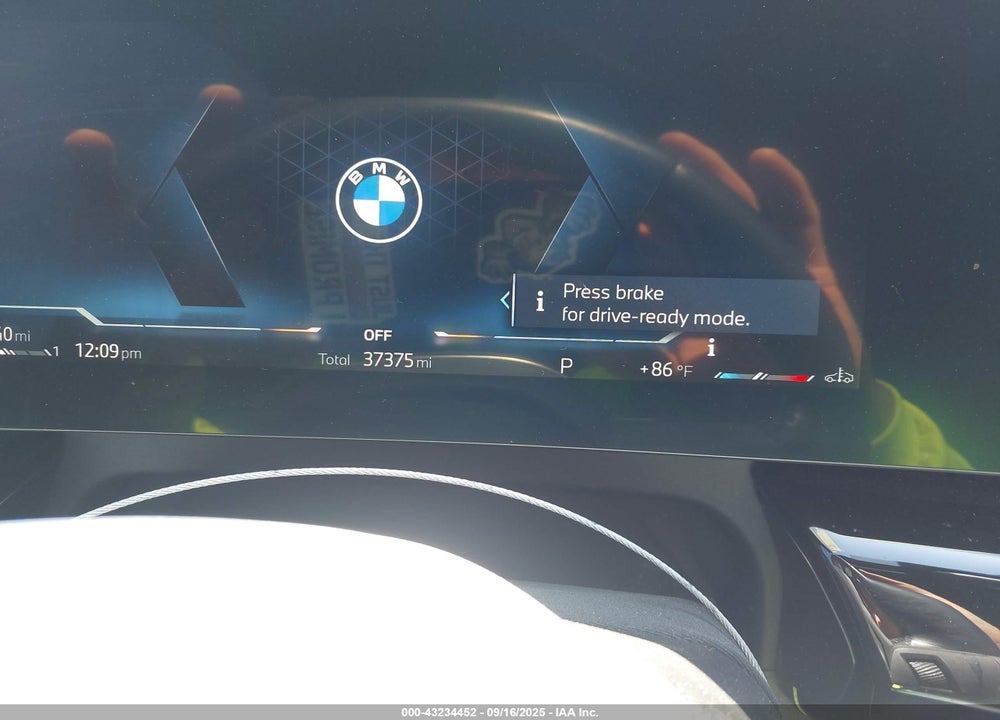 2024 BMW X1 XDRIVE28I VIN: WBX73EF05R5Y92873
