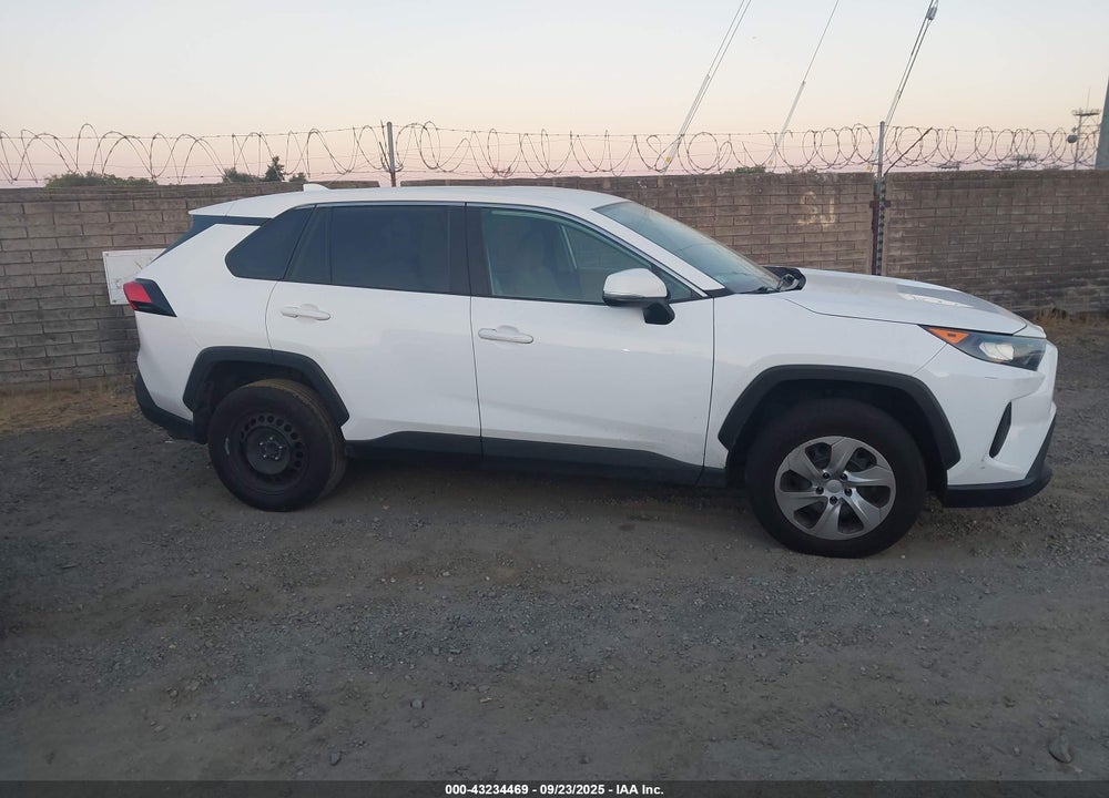 2022 TOYOTA RAV4 VIN: 2T3K1RFV4NC184909