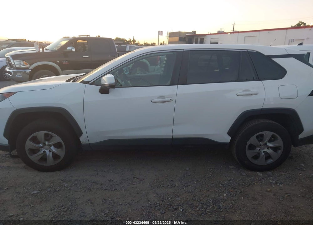 2022 TOYOTA RAV4 VIN: 2T3K1RFV4NC184909