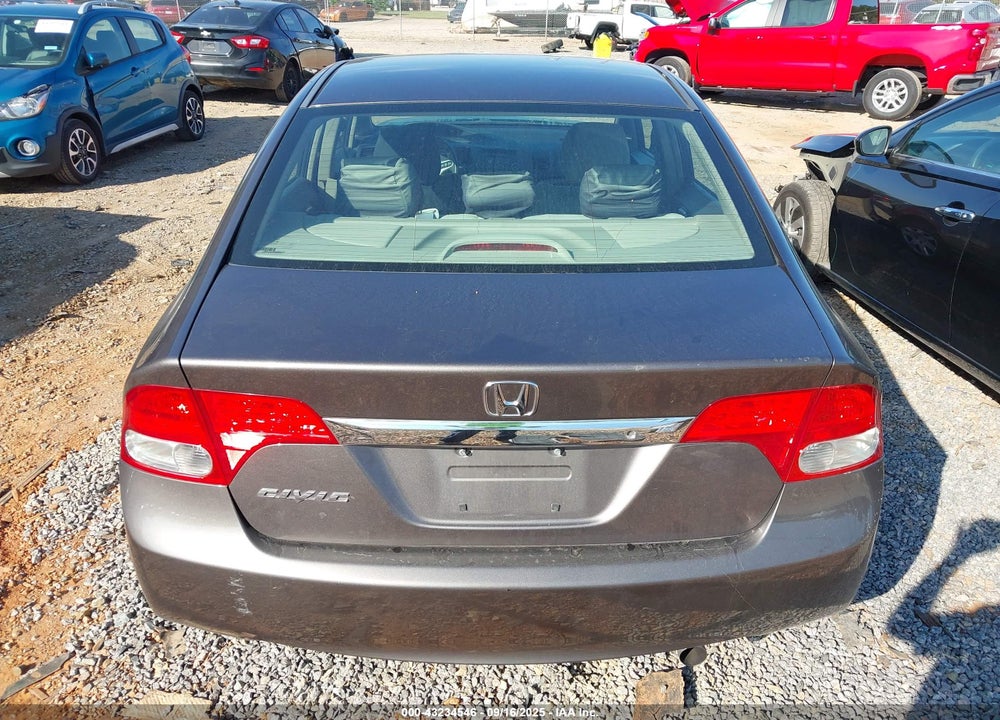 2010 HONDA CIVIC LX VIN: 19XFA1F5XAE082957