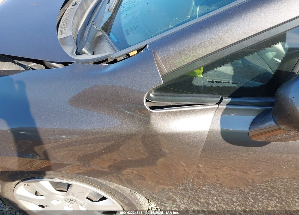 2010 HONDA CIVIC LX VIN: 19XFA1F5XAE082957
