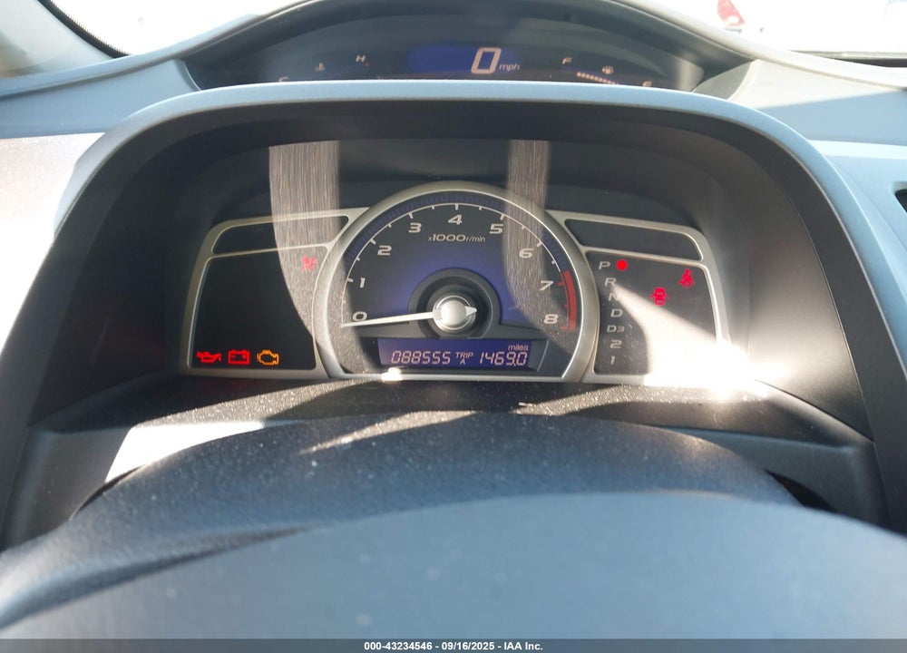 2010 HONDA CIVIC LX VIN: 19XFA1F5XAE082957