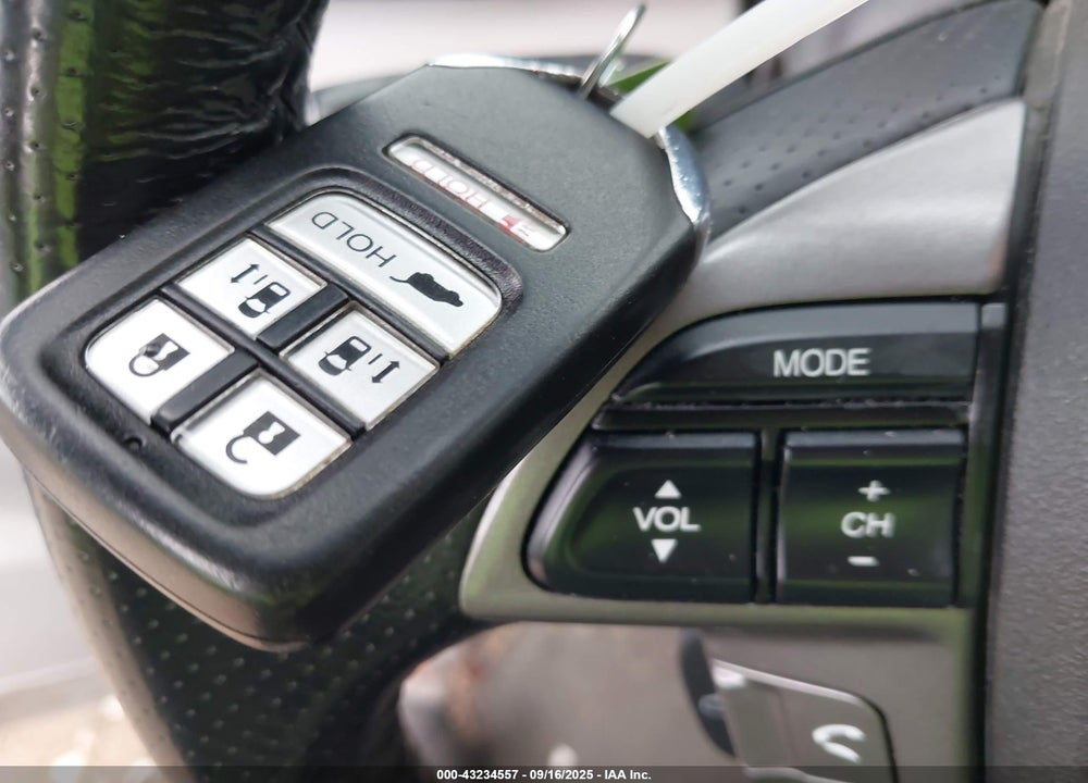 2015 HONDA ODYSSEY EX-L VIN: 5FNRL5H60FB057913