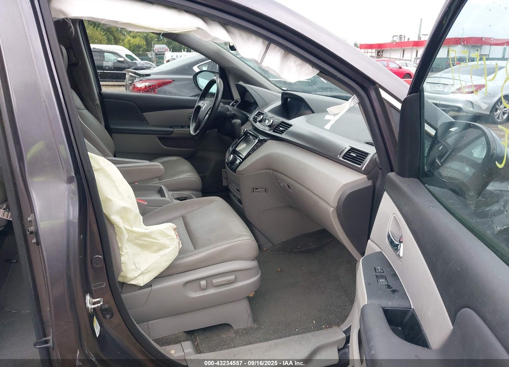 2015 HONDA ODYSSEY EX-L VIN: 5FNRL5H60FB057913