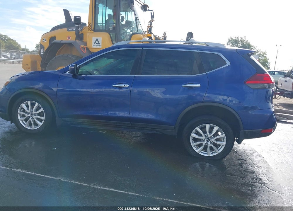 2017 NISSAN ROGUE SV VIN: 5N1AT2MT9HC887793