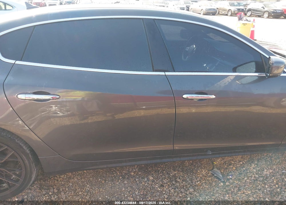 2016 MASERATI QUATTROPORTE VIN: ZAM56RRA3G1174567
