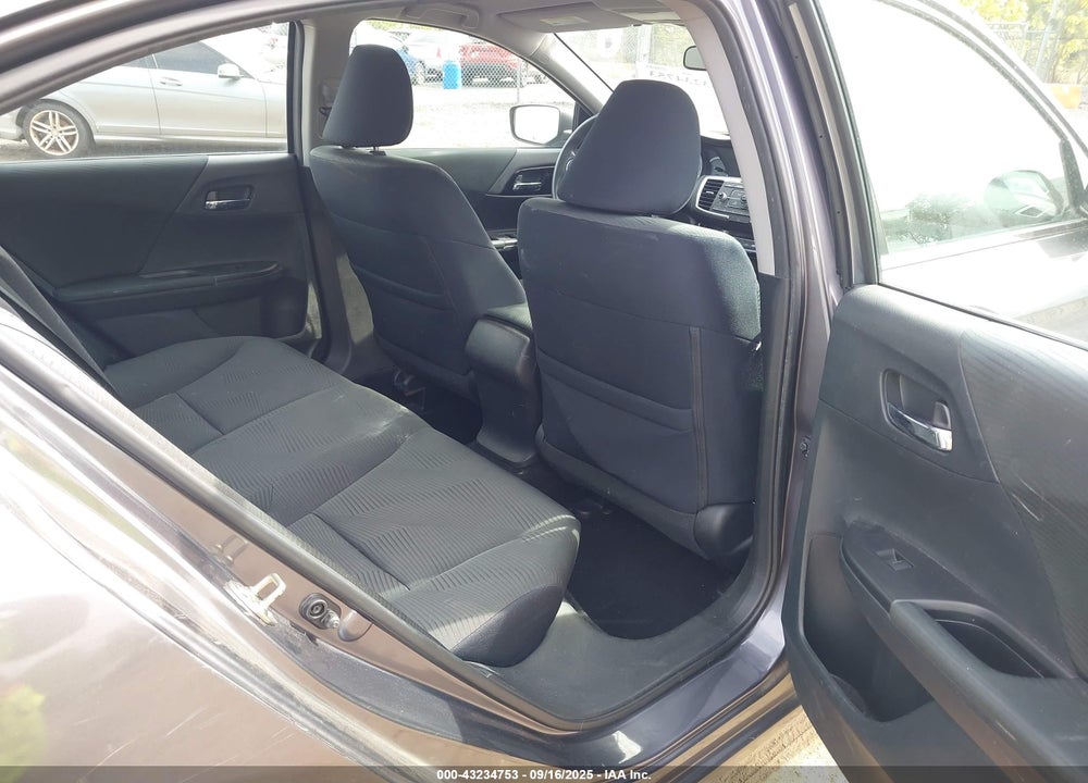 2016 HONDA ACCORD VIN: 1HGCR2F38GA107996