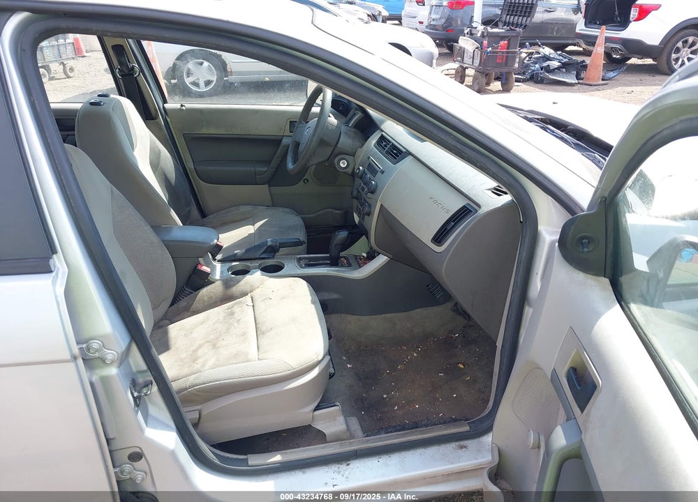 2008 FORD FOCUS S VIN: 1FAHP34N68W201471