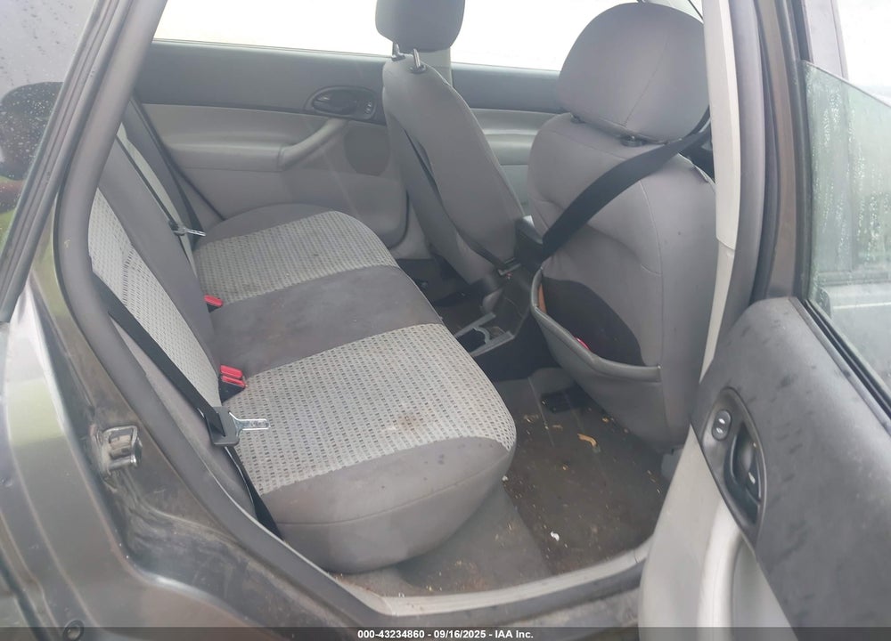 2007 FORD FOCUS S/SE/SES VIN: 1FAHP34N87W130921